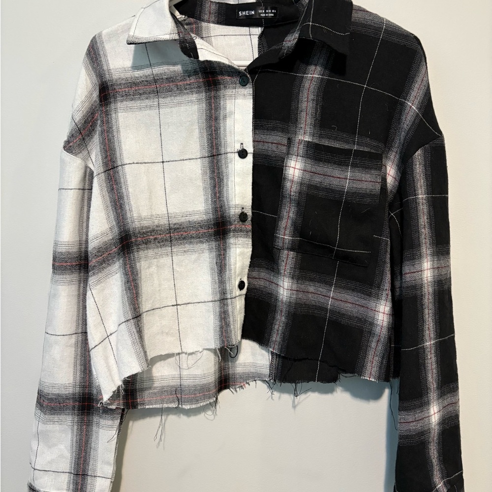 SHEIN Black and White Checkered Cropped Blazer